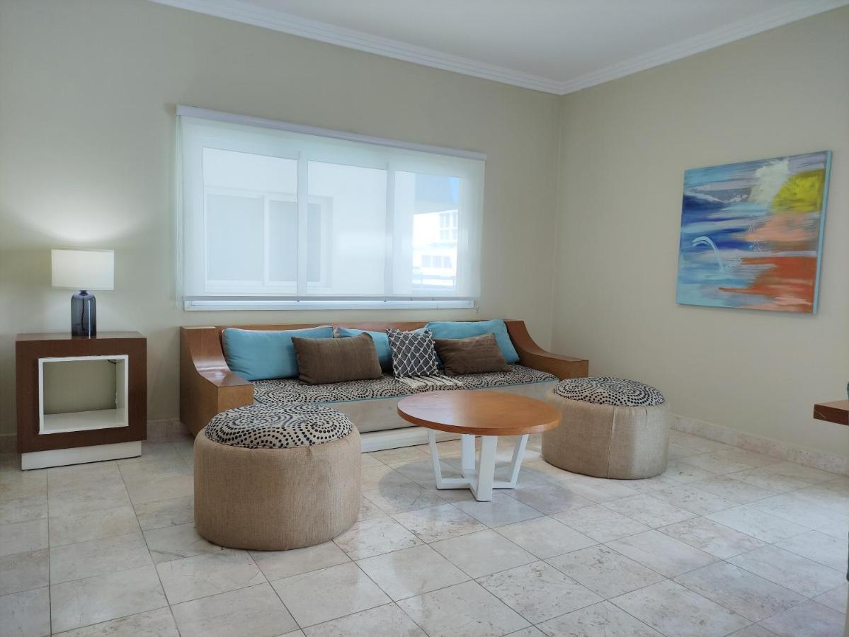 Chic Beachfront Apartment - Private Beach Access Punta Cana Exterior photo